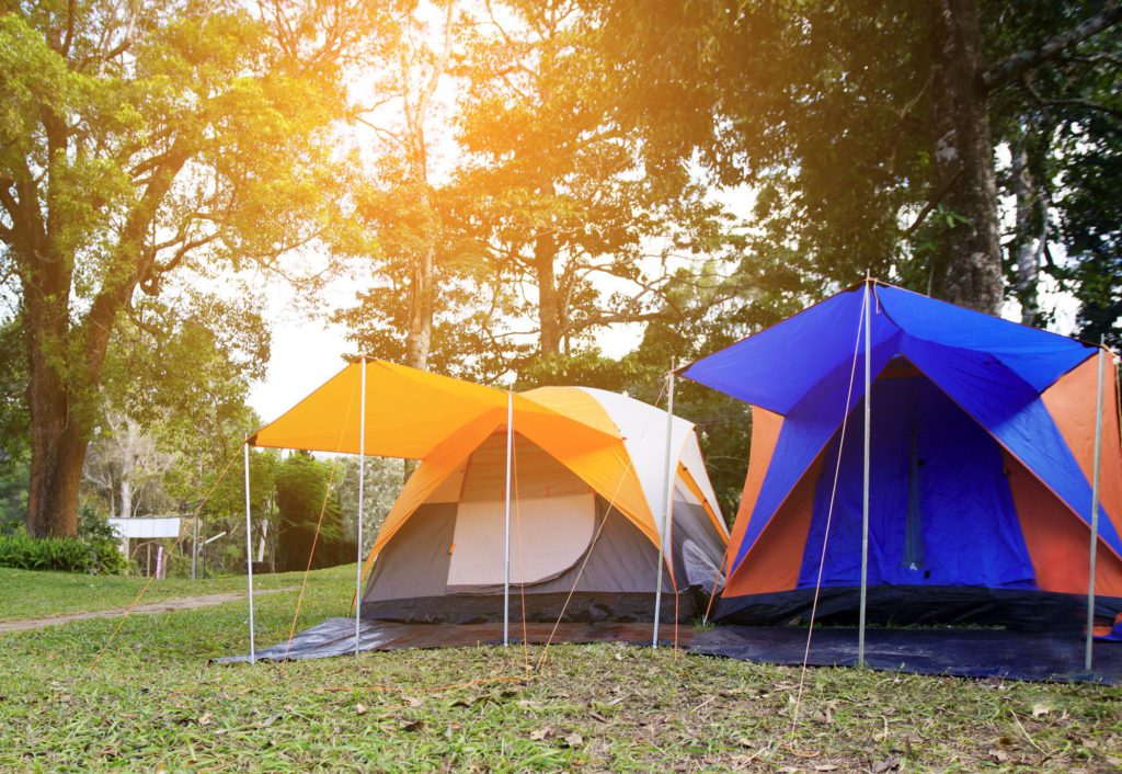 Sexe au camping sans se faire remarquer !